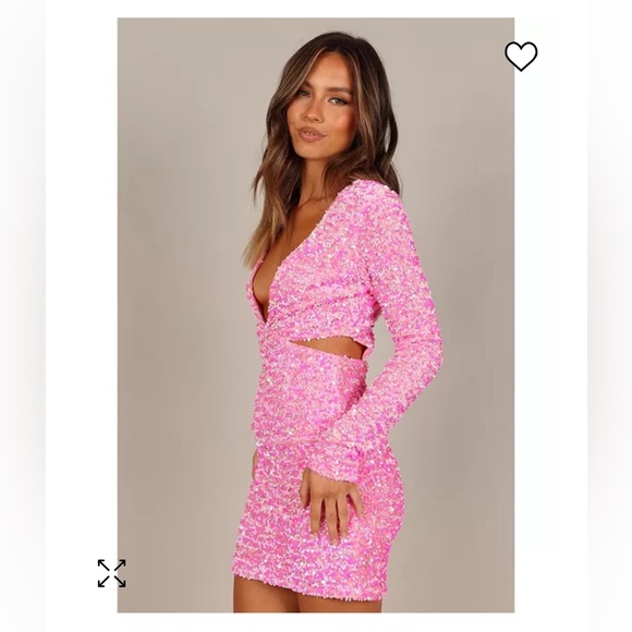 Pink Sequins Mini Dress 🩷 - Picture 6 of 9